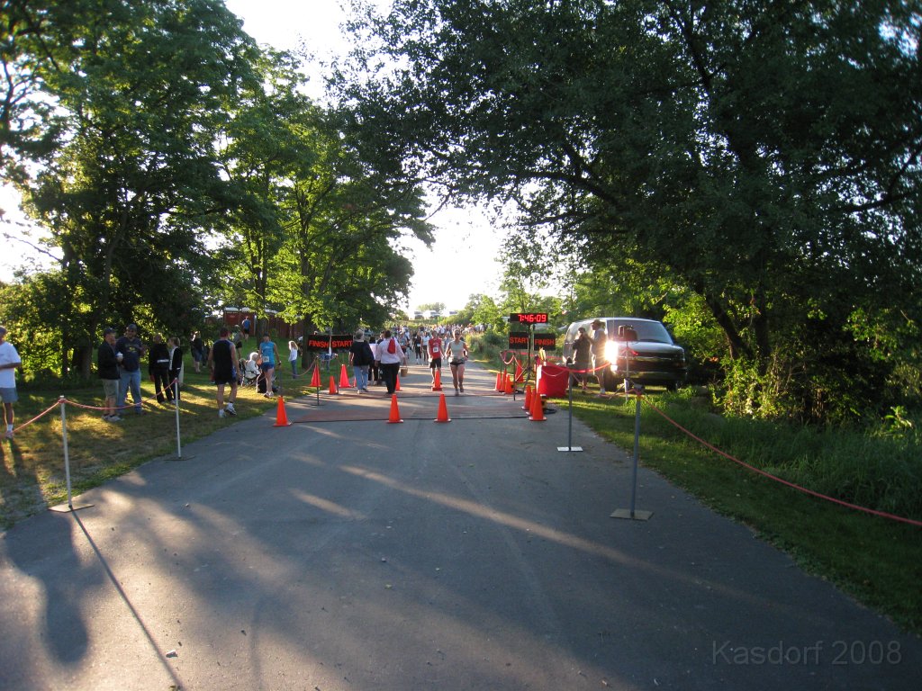 Run Thru Hell 2008 076.jpg - The Start/Finish line waiting to see some action.